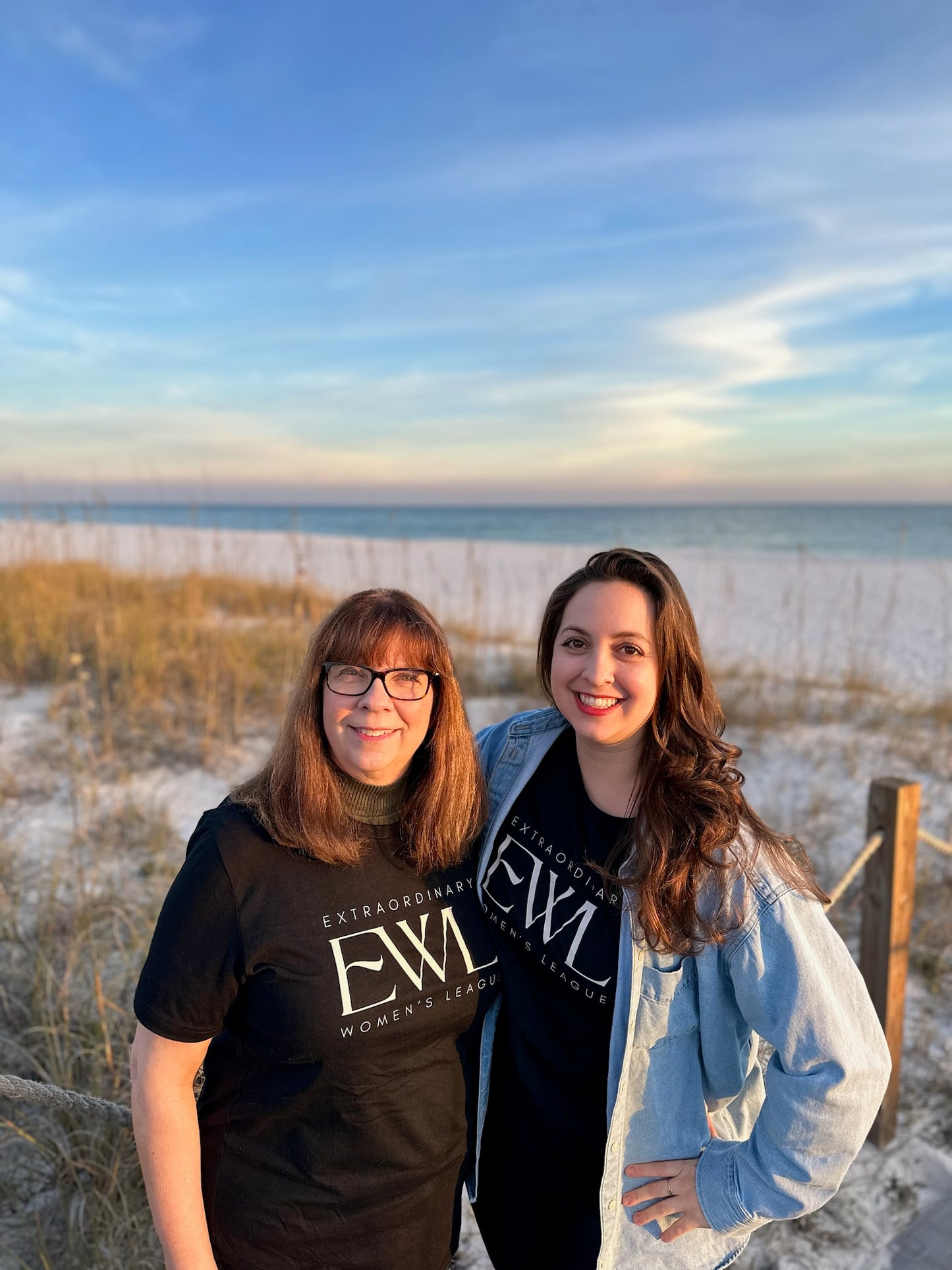 Women's Black or White Tee-Up Your Extraordinary Life